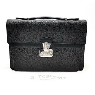 アテストーニが高値で売れる!買取よりお得にa.testoniを売るなら
