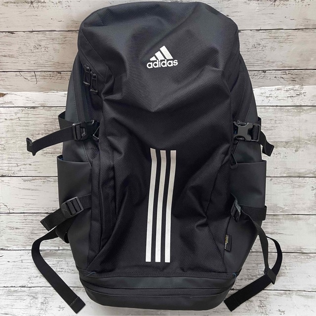 《adidas》ｲｰﾋﾟｰｴｽ ﾊﾞｯｸﾊﾟｯｸ40 リュック