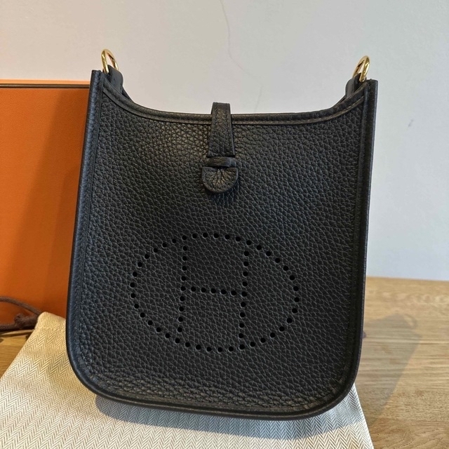 【新品未使用】Hermes evelyn tpm ノワール×ゴールド金具