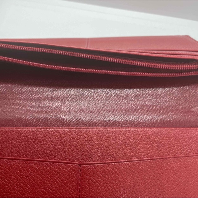 Yves Saint Laurent(イヴサンローラン)のYVES SAINT LAURENT イブサンローラン 長財布 赤 レディース レディースのファッション小物(財布)の商品写真