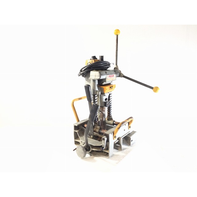 ☆品☆makita マキタ 手動 カクノミ 7303 角のみ 角ノミ 穴あけ機 刻み