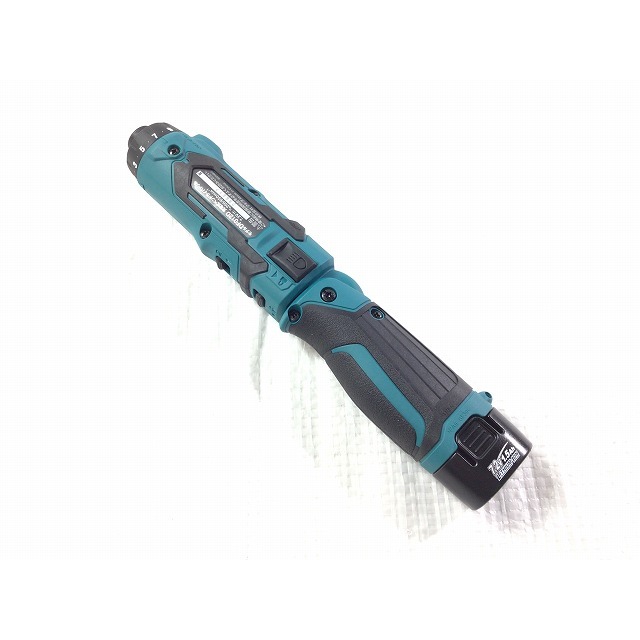 ☆未使用品☆makita マキタ 7.2V 充電式ペンドライバドリル DF012DSHX 青/ブルー バッテリー2個(1.5Ah) 充電器 ケース付 82194