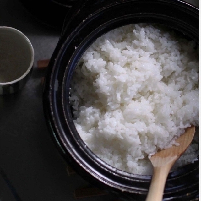 ↓【東屋】飯炊釜✳︎３合用 スマホ/家電/カメラの調理家電(炊飯器)の商品写真