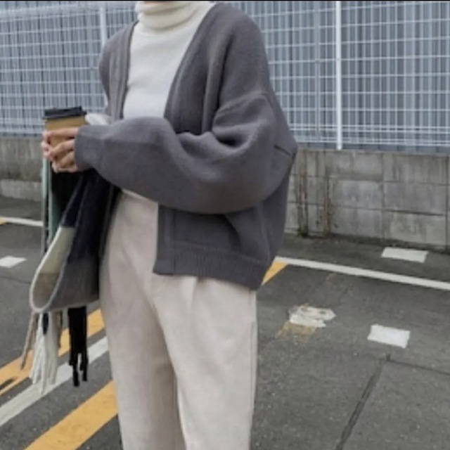 ニット　カーディガン　volume tender knit CD L/gray レディースのトップス(カーディガン)の商品写真