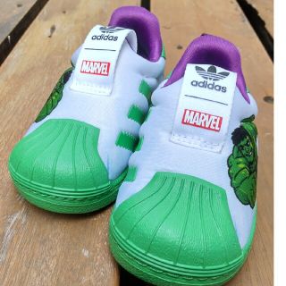 アディダス(adidas)の♡様専用)adidas キッズスニーカー ハルク(スリッポン)