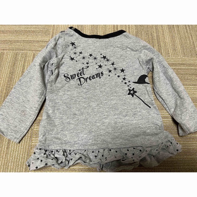 ロングTシャツ2枚セット　子供服　女の子　90㎝、95㎝ キッズ/ベビー/マタニティのキッズ服女の子用(90cm~)(Tシャツ/カットソー)の商品写真