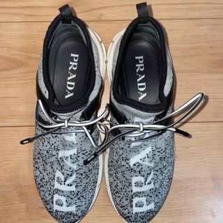 プラダ(PRADA)の(PRADA)スニーカー(スニーカー)