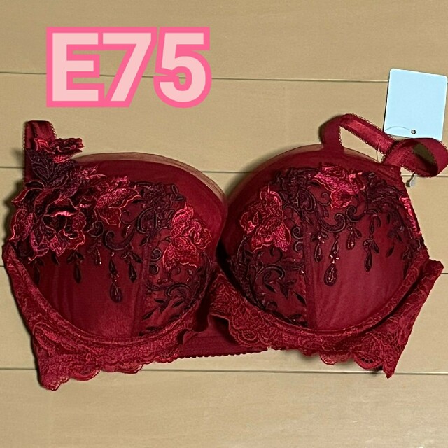 ドラマティックローズ   E75  Wacoal