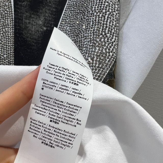 Max Mara Tシャツ 限定品 犬 | medcezirtattoo.com