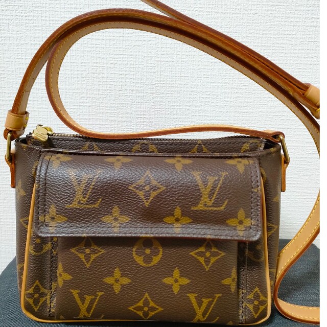 ルイヴィトン　LOUISVUITTON　ショルダーバック　ヴィバシテPM　美品レディース