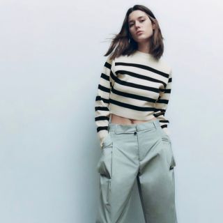 ザラ(ZARA)のZARA 今季 ストライプ ニット クロップドセーター ボーダー 完売品 M(ニット/セーター)