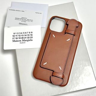 マルタンマルジェラ(Maison Martin Margiela)のメゾンマルジェラ アイフォン iphone 12 12pro ケース カバー 茶(iPhoneケース)