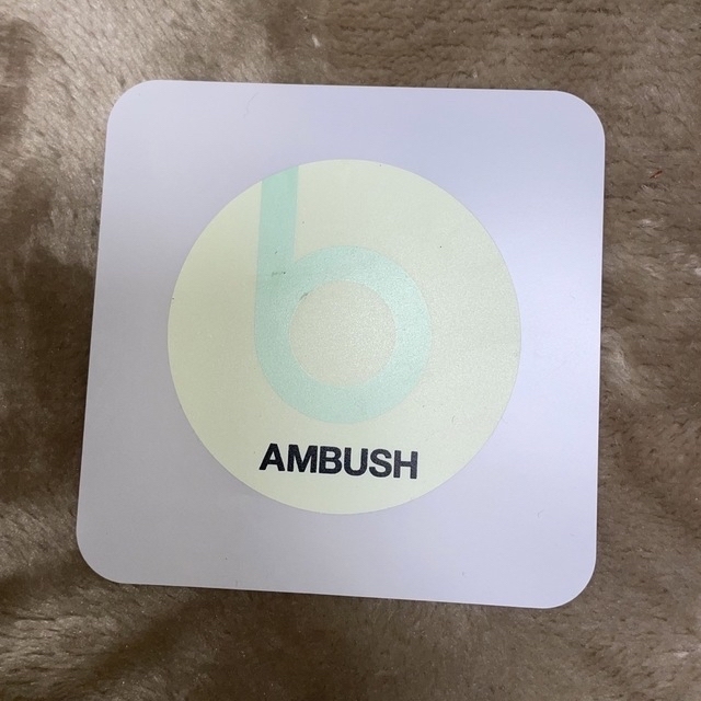 AMBUSH(アンブッシュ)のアンブッシュ　ビーツ　イヤホン スマホ/家電/カメラのオーディオ機器(ヘッドフォン/イヤフォン)の商品写真