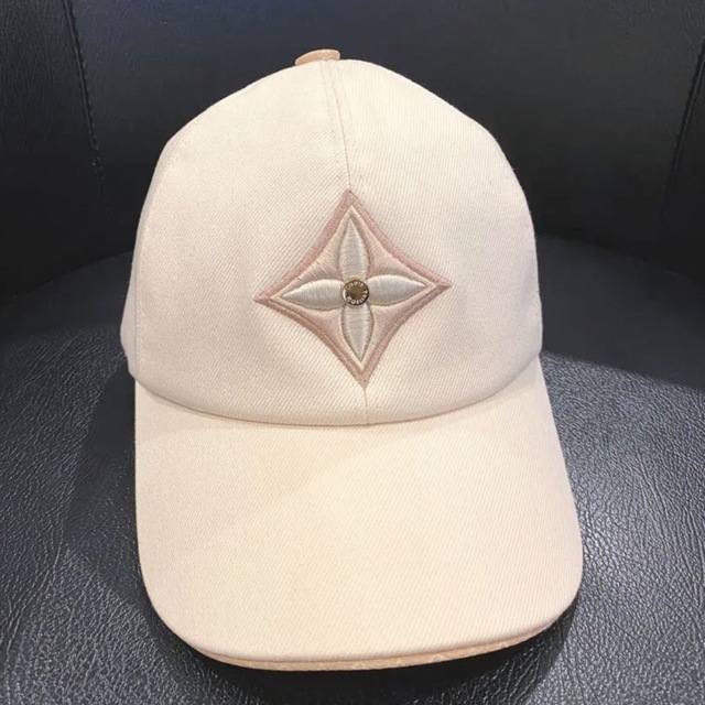 美品♡LOUIS VUITTONキャップLVデーロゴ-