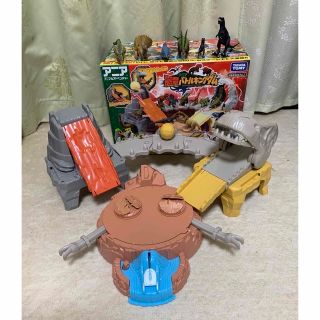 タカラトミー(Takara Tomy)のアニア恐竜バトルキングダム　おまけ付き(その他)