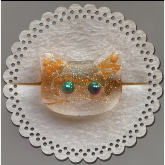 ★handmade★キラキラ オレンジ 猫 ねこ ネコ リング 指輪 レジン 花 ハンドメイドのアクセサリー(リング)の商品写真