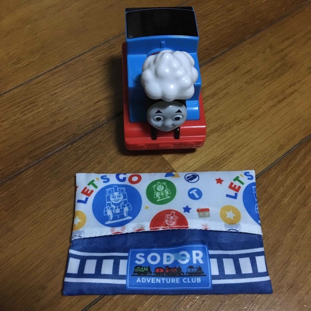 THOMAS(トーマス)のトーマス　オモチャ　ティシュケース キッズ/ベビー/マタニティのおもちゃ(電車のおもちゃ/車)の商品写真