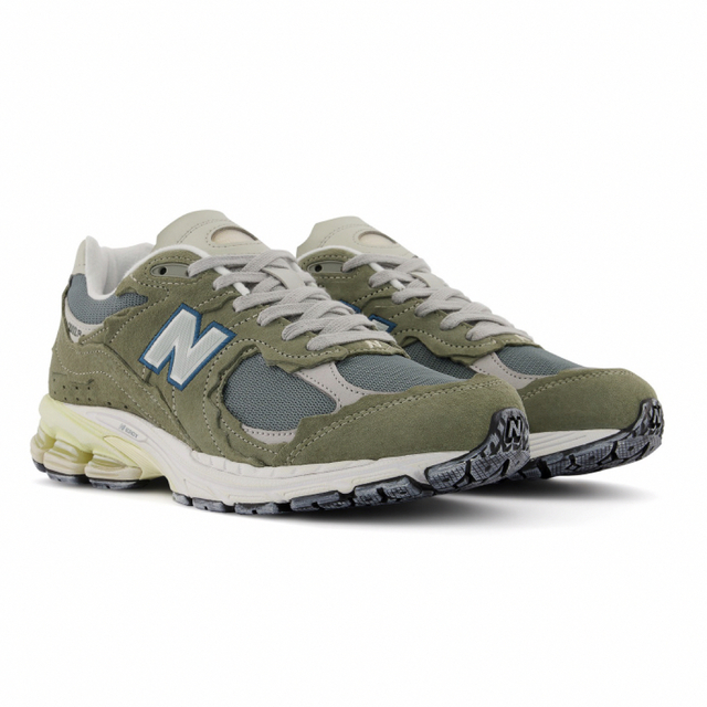 スニーカーNew Balance M2002RDD