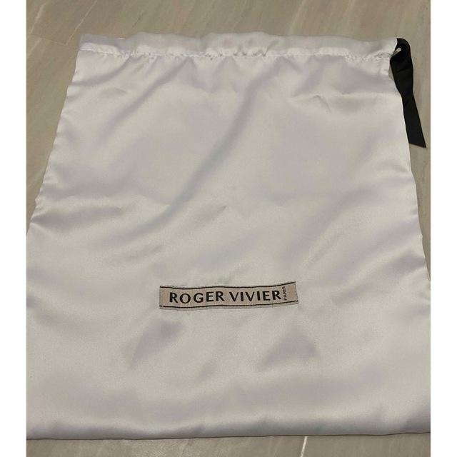ROGER VIVIER(ロジェヴィヴィエ)の布袋♡ レディースのファッション小物(ポーチ)の商品写真