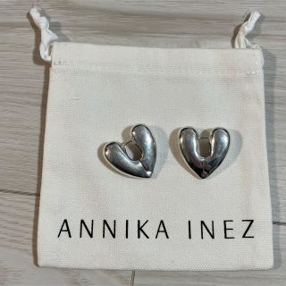 ANNIKA INEZ - annika inez hoop large ハートフープピアス