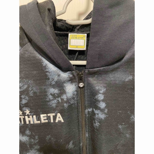 ATHLETA(アスレタ)のアスレタ　ジップアップパーカー メンズのトップス(パーカー)の商品写真