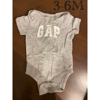 ベビーギャップ(babyGAP)のギャップ　GAP ロンパース　半袖　グレー　60(ロンパース)