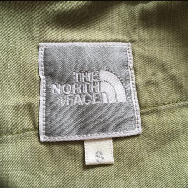 THE NORTH FACE(ザノースフェイス)のNORTH FACE ノースフェイス カーキグリーン アウトドア ショートパンツ レディースのパンツ(ショートパンツ)の商品写真