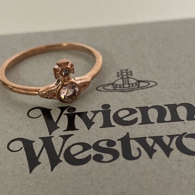 Vivienne Westwood(ヴィヴィアンウエストウッド)の新品　Vivienne Westwood オーブリング LONDON PG レディースのアクセサリー(リング(指輪))の商品写真