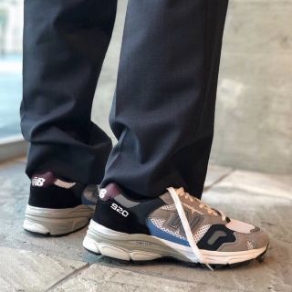 NEW BALANCE M920NBR ライトグレー/ネイビー UK