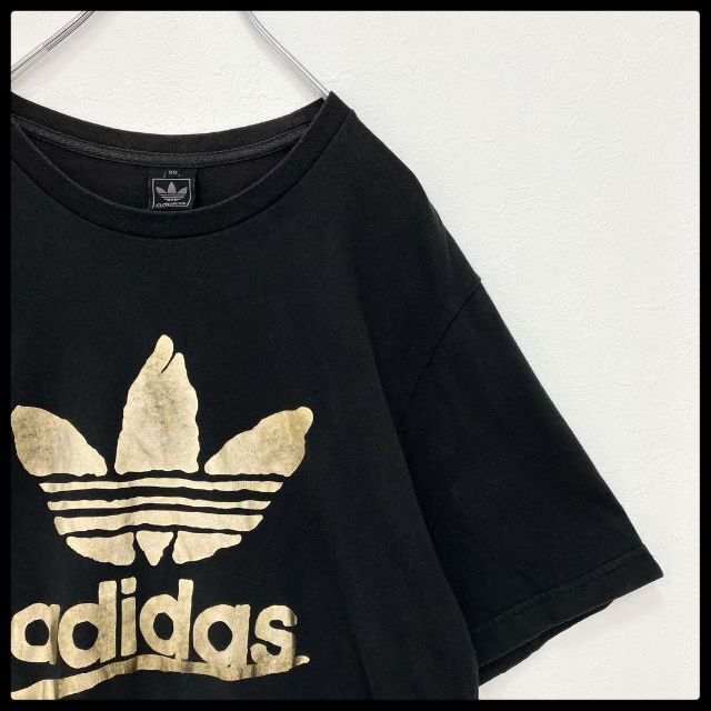 adidas(アディダス)の【大人気】アディダス オリジナルス ビッグロゴ 前プリント ゴールド Tシャツ レディースのトップス(Tシャツ(半袖/袖なし))の商品写真