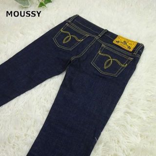 マウジー(moussy)のマウジー　濃紺ローライズストレッチスキニー　イエローステッチ　W24(デニム/ジーンズ)