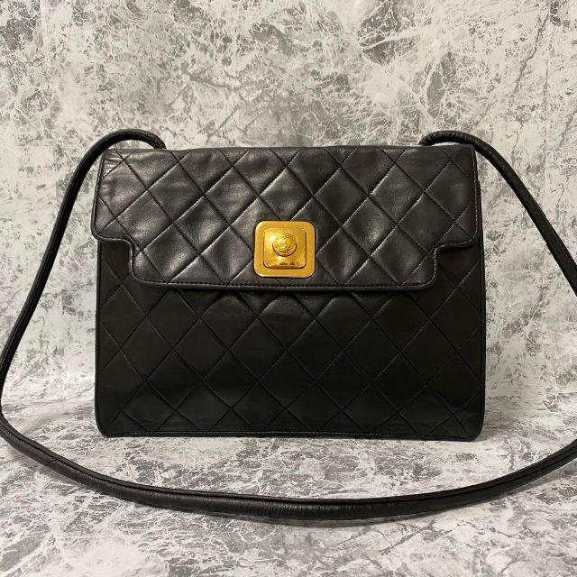 CHANEL シャネル マトラッセ ショルダーバッグ ラムスキン ゴールド金具