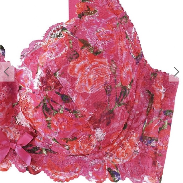 aimer feel(エメフィール)のエメフィール F70 ブラジャー ショーツ セット ピンク花柄  レディースの下着/アンダーウェア(ブラ&ショーツセット)の商品写真