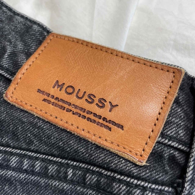 moussy(マウジー)のMOUSSY MVS BLACK SKINNY 24インチ レディースのパンツ(デニム/ジーンズ)の商品写真