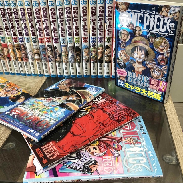 ONEPIECE 1〜105巻 関連本9冊 全巻セット 合計114冊 ワンピース エンタメ/ホビーの漫画(全巻セット)の商品写真