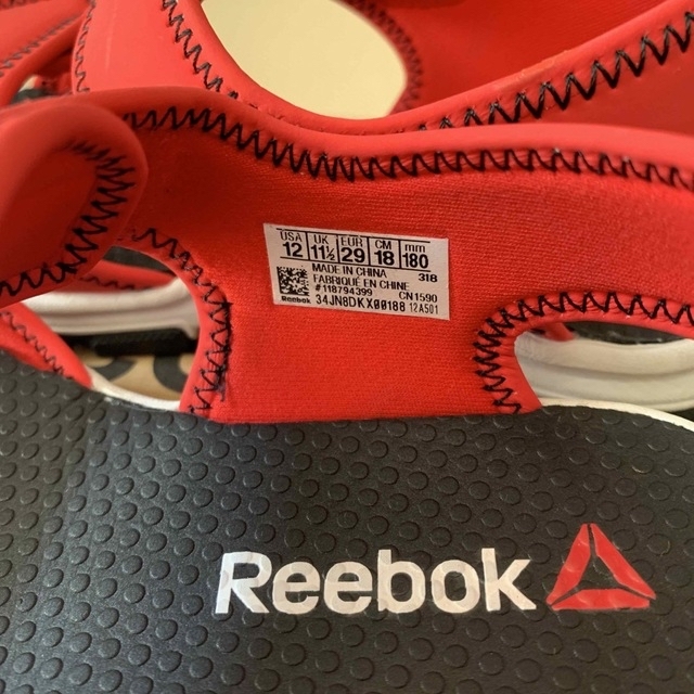 Reebok(リーボック)のサンダル　18cm キッズ/ベビー/マタニティのキッズ靴/シューズ(15cm~)(サンダル)の商品写真