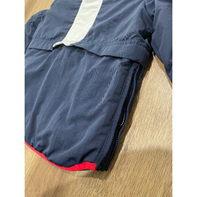 TOMMY HILFIGER(トミーヒルフィガー)のtommy ダウン　アウター キッズ/ベビー/マタニティのキッズ服男の子用(90cm~)(ジャケット/上着)の商品写真