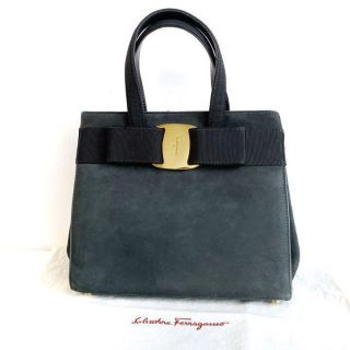 フェラガモ(Ferragamo)の極美品 フェラガモ ヴァラリボン ハンドバッグ ネイビー ミニ スエード(トートバッグ)