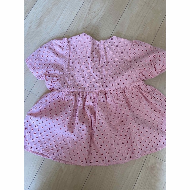 ZARA KIDS(ザラキッズ)のZARAKIDS 4-5 110 パフスリーブブラウス キッズ/ベビー/マタニティのキッズ服女の子用(90cm~)(Tシャツ/カットソー)の商品写真