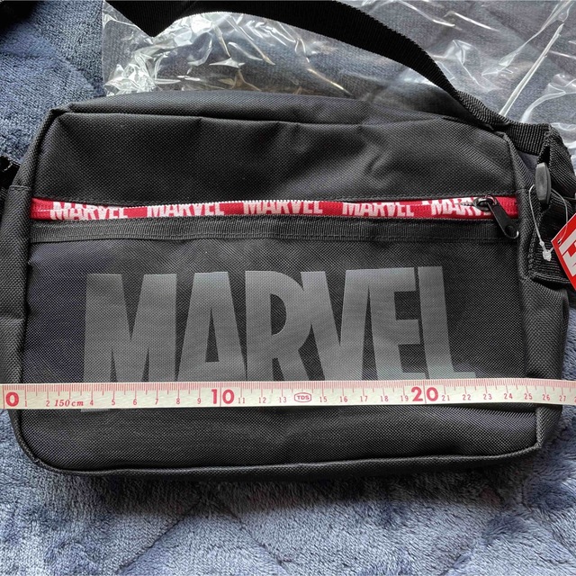 ボディーバッグ MARVEL ボディーバッグ エンタメ/ホビーのアニメグッズ(その他)の商品写真