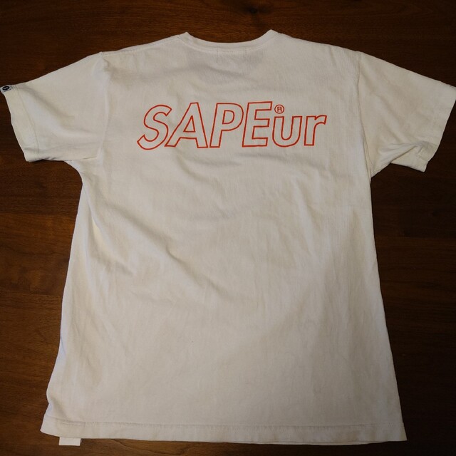 【送料無料】サプールポケットキックス Tシャツ ホワイト  Ｌ SAPEur メンズのトップス(Tシャツ/カットソー(半袖/袖なし))の商品写真