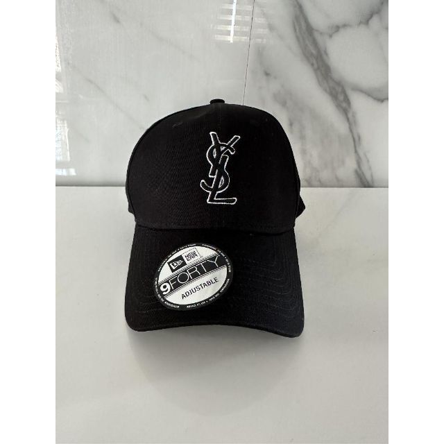 サンローラン ニューエラ コラボ キャップ 帽子 ロゴ 野球帽 エクリュ ５５％以上節約