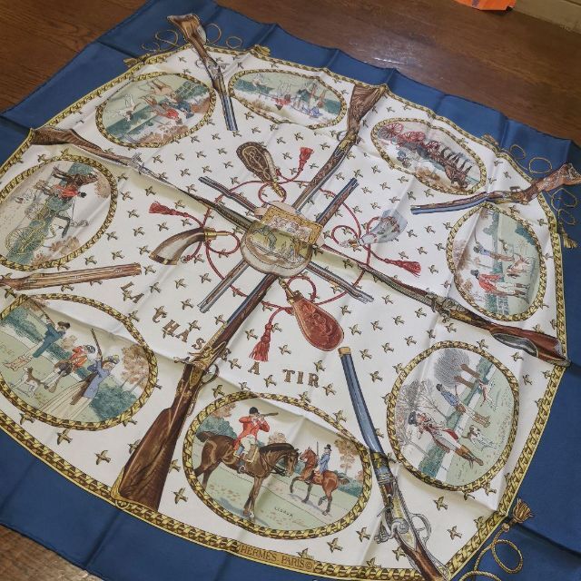 965超美品 エルメス HERMES ヴィンテージ スカーフ カレ シルク100-