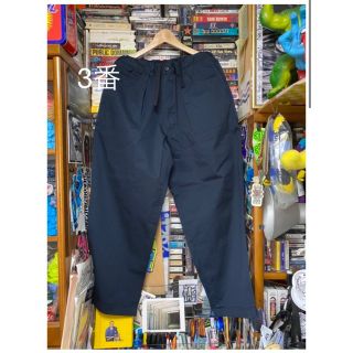 ダブルタップス(W)taps)のBROCHURE 1P CHINO NAVY L 1度のみ使用　新品同様(チノパン)