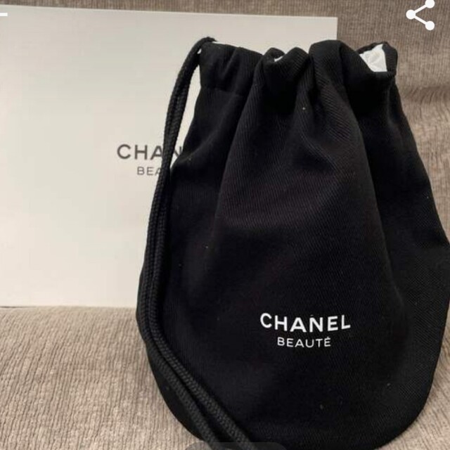 CHANEL(シャネル)のCHANEL☆巾着 ポーチ ノベルティ ハンドメイドのファッション小物(ポーチ)の商品写真