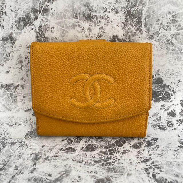 CHANEL(シャネル)のシャネル CHANEL キャビアスキン Wホック 二つ折り財布 イエロー 黄色 レディースのファッション小物(財布)の商品写真