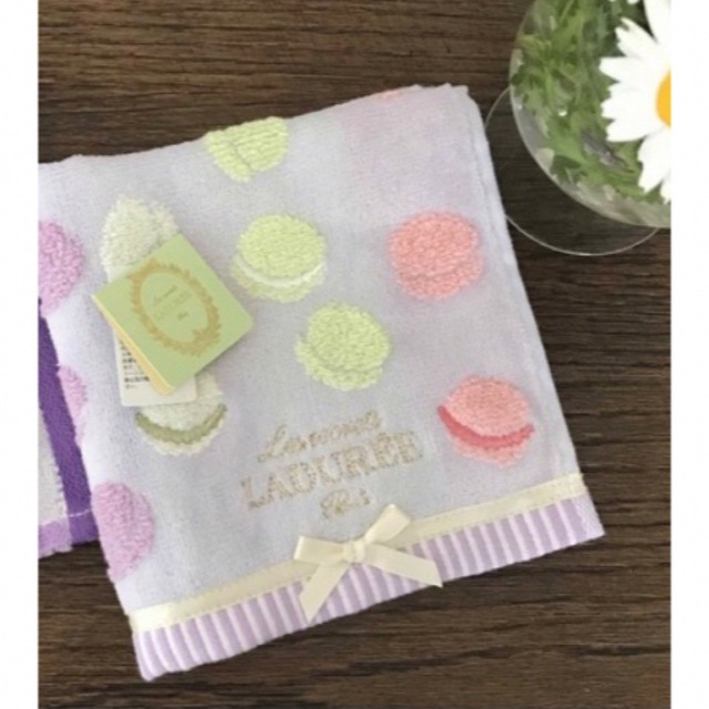 LADUREE(ラデュレ)のラデュレ♡LADUREE タオルハンカチ　3枚 レディースのファッション小物(ハンカチ)の商品写真