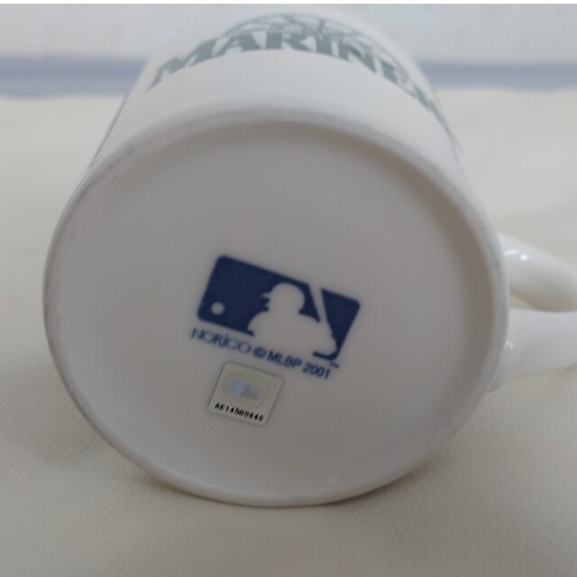 MLB(メジャーリーグベースボール)のイチロー選手 カップ スポーツ/アウトドアの野球(記念品/関連グッズ)の商品写真