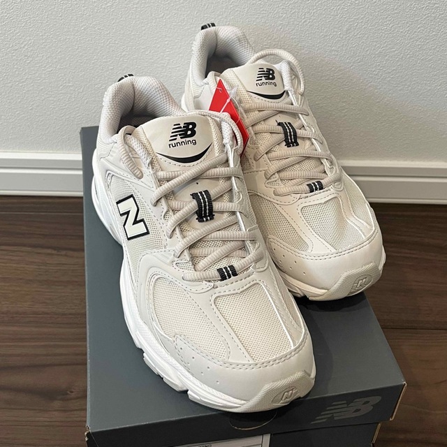スタニングルアー 入手困難!!新品未使用 newbalance mr530sh 24cm