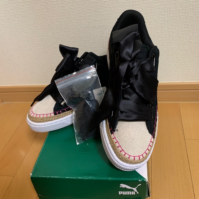 PUMA スニーカー　新品